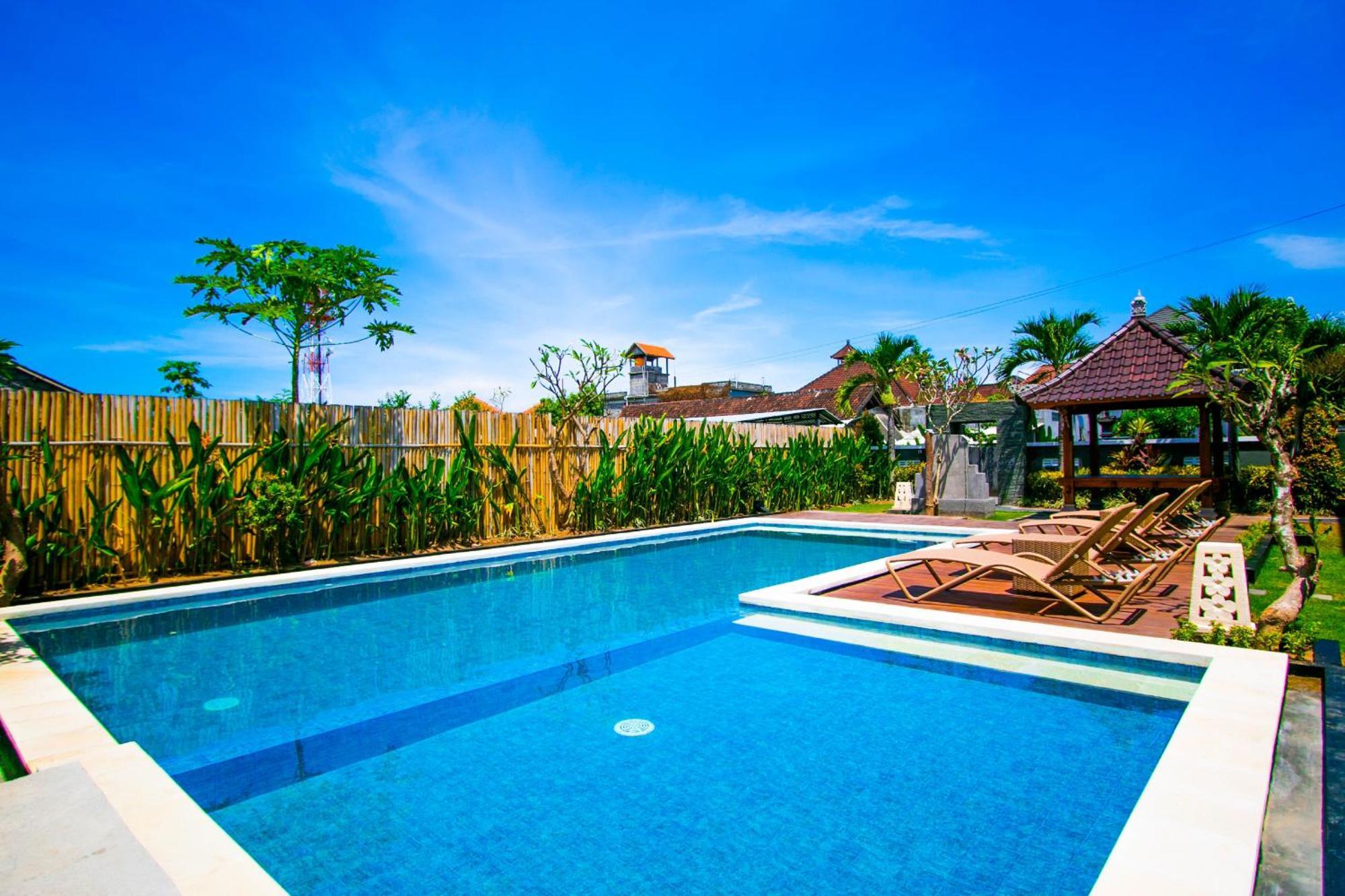 Srikandi Inn Kuta Selatan Exterior foto